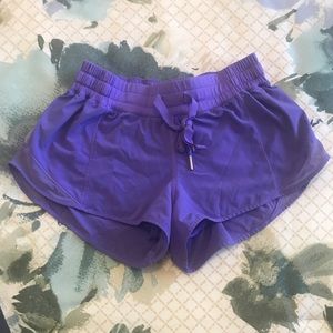 💜Hotty Hot Short Lululemon Sz6💜